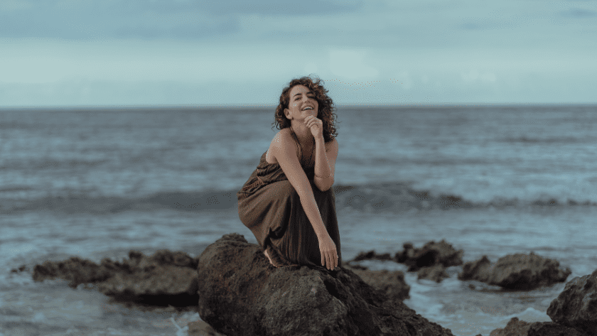 Michelle Rogers of The WELLthy Woman, an online practice mentor, enjoying vacations to help health & wellness practitioners build a sustainable online health practice