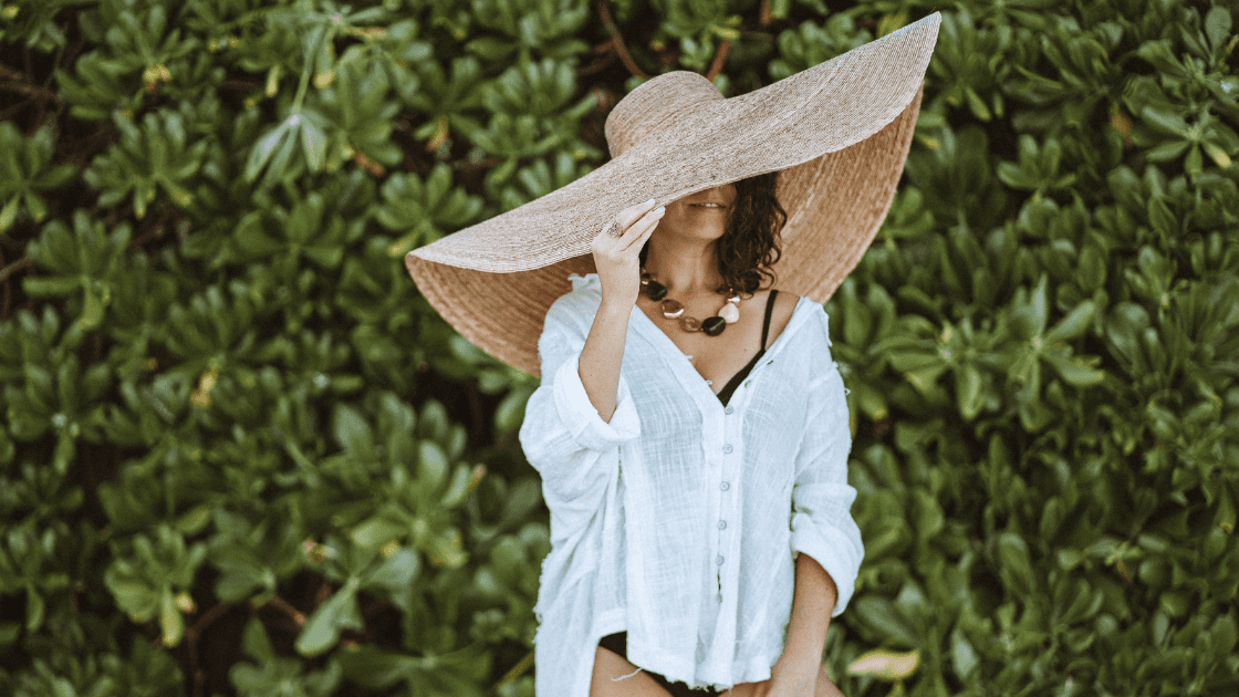 Michelle Rogers of The WELLthy Woman, an online practice mentor, sharing tips on how to build a profitable health coaching business